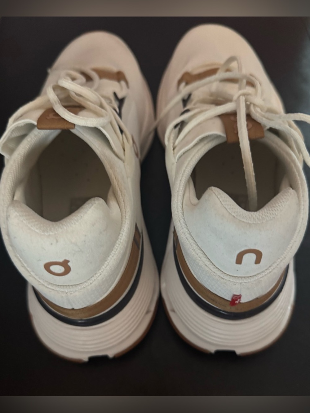 ON Cloudnova 2 Training Sneakers - Picture 9 of 16